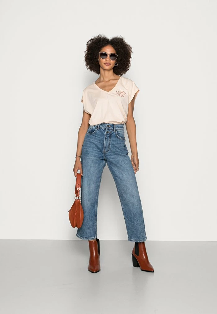 Edc By Esprit EMBRO - Basic T-shirt - Nude 2 Edc By Esprit EMBRO - Basic T-shirt - Nude - Image 2