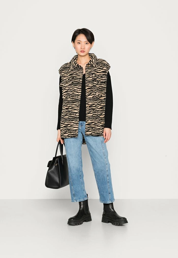 Edc By Esprit V-NECK STRUCTURE SWEATER - Jumper - Black 2 Edc By Esprit V-NECK STRUCTURE SWEATER - Jumper - Black - Image 2