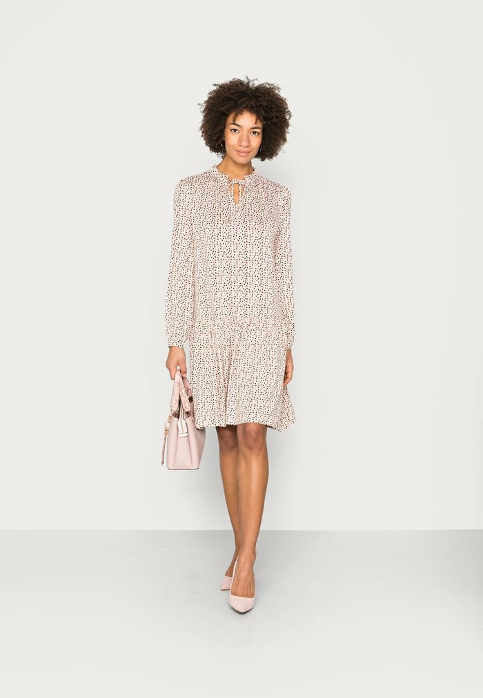 Edc By Esprit CREPE - Day Dress - Sand 2 Edc By Esprit CREPE - Day Dress - Sand - Image 2