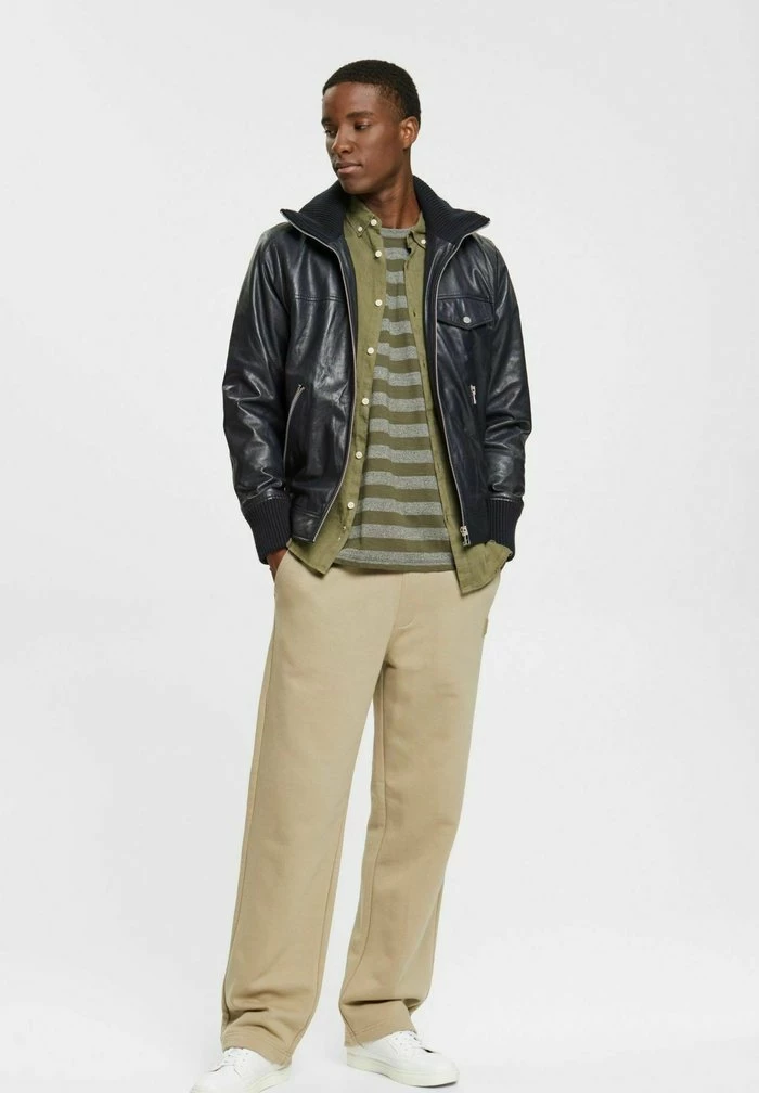 Edc By Esprit REGULAR FIT - Print T-shirt - Dark Khaki 2 Edc By Esprit REGULAR FIT - Print T-shirt - Dark Khaki - Image 2