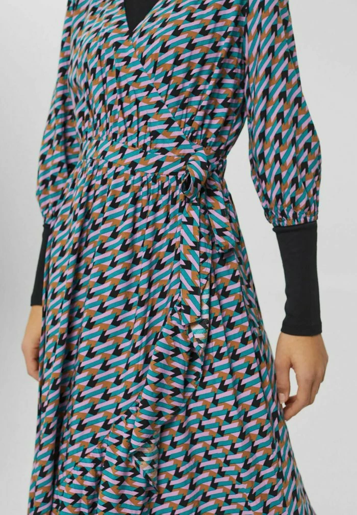 Edc By Esprit Day Dress - Emerald Green 4 Edc By Esprit Day Dress - Emerald Green - Image 4