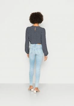 Edc By Esprit Jeans Skinny Fit - Blue Light Wash -edc by Esprit Shop 29bf21deeb14458f926e2f8de695cdda