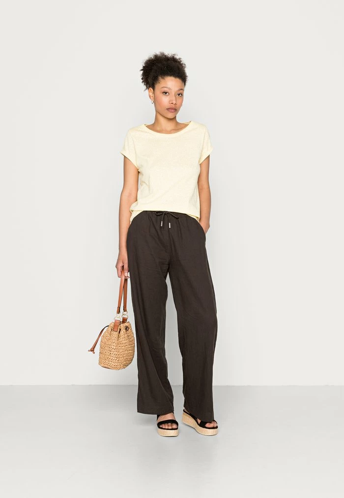 Edc By Esprit ROUNDNECK - Print T-shirt - Pastel Yellow 2 Edc By Esprit ROUNDNECK - Print T-shirt - Pastel Yellow - Image 2