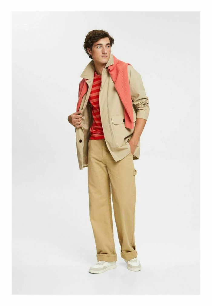 Edc By Esprit REGULAR FIT - Print T-shirt - Red 4 Edc By Esprit REGULAR FIT - Print T-shirt - Red - Image 4