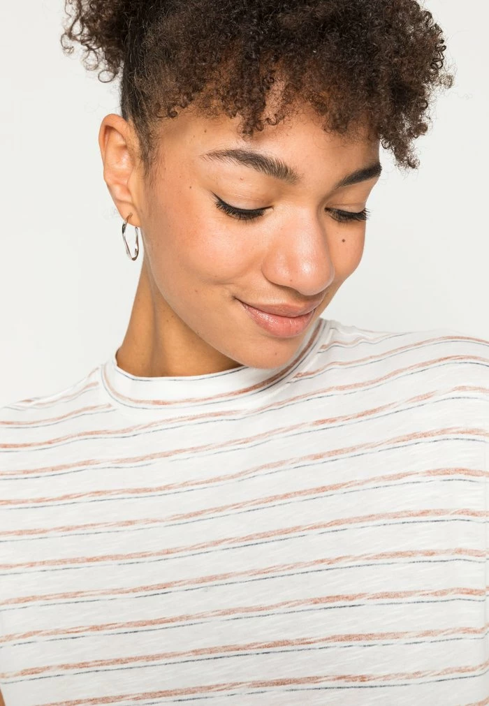 Edc By Esprit BCI STRIPE - Print T-shirt - Off White 5 Edc By Esprit BCI STRIPE - Print T-shirt - Off White - Image 5