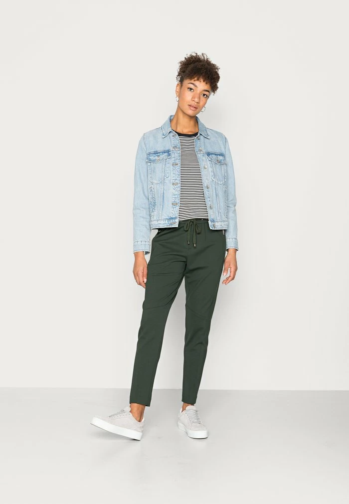 Edc By Esprit Print T-shirt - Black 2 Edc By Esprit Print T-shirt - Black - Image 2