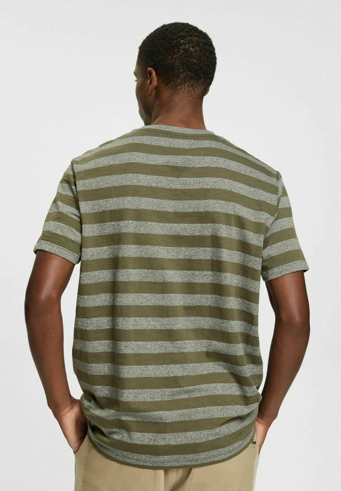 Edc By Esprit REGULAR FIT - Print T-shirt - Dark Khaki 3 Edc By Esprit REGULAR FIT - Print T-shirt - Dark Khaki - Image 3