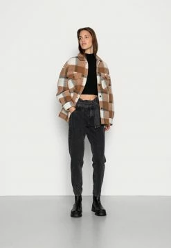 Edc By Esprit PAPERBAG - Straight Leg Jeans - Black Dark Wash 6 Edc By Esprit PAPERBAG - Straight Leg Jeans - Black Dark Wash -edc by Esprit Shop 534bba286e244c57b9cfe46c7622d1a1