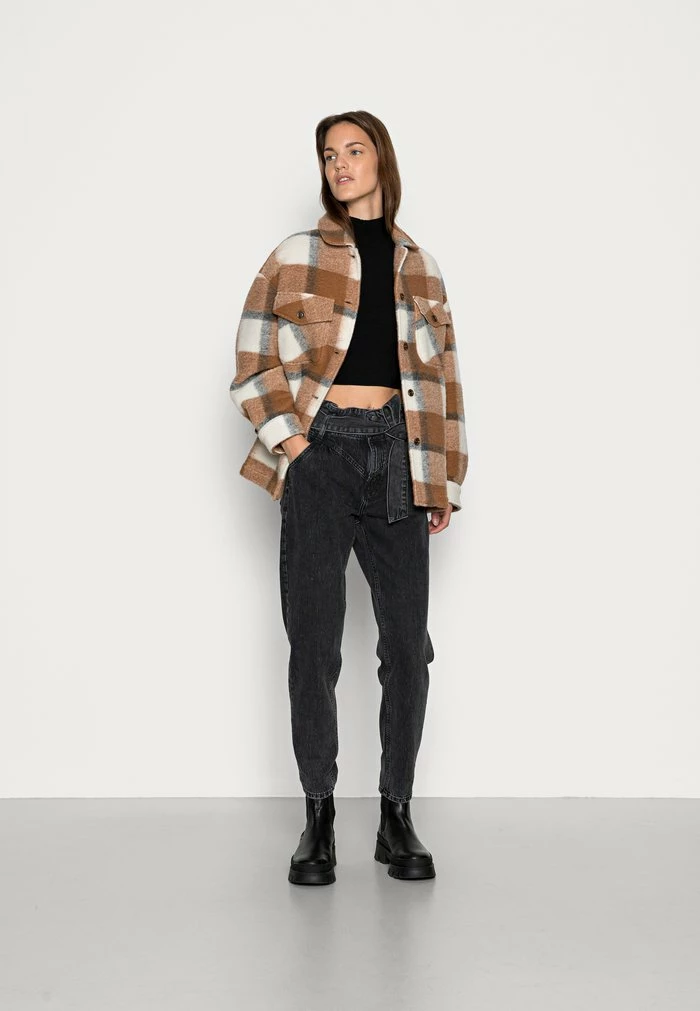 Edc By Esprit PAPERBAG - Straight Leg Jeans - Black Dark Wash 2 Edc By Esprit PAPERBAG - Straight Leg Jeans - Black Dark Wash - Image 2