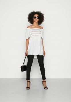 Edc By Esprit SMOCK BLOUSE - Blouse - Off White -edc by Esprit Shop 5d88844835bd43829d393a469cc34b22