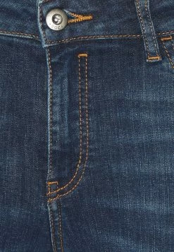 Edc By Esprit CAPRI - Denim Shorts - Blue Dark Wash -edc by Esprit Shop 6877e173ba40405e87c145db4d1ee2b6