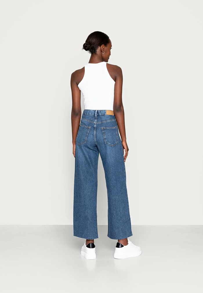 Edc By Esprit WIDE - Relaxed Fit Jeans - Blue Dark Wash 3 Edc By Esprit WIDE - Relaxed Fit Jeans - Blue Dark Wash - Image 3