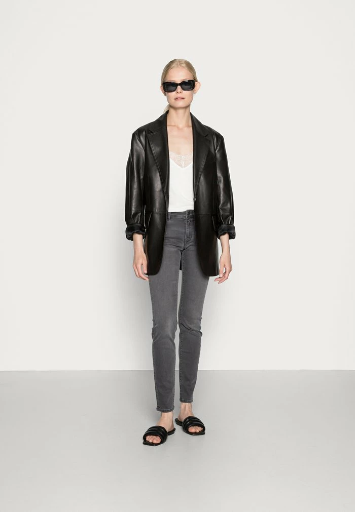 Edc By Esprit Jeans Skinny Fit - Grey Medium Wash 2 Edc By Esprit Jeans Skinny Fit - Grey Medium Wash - Image 2