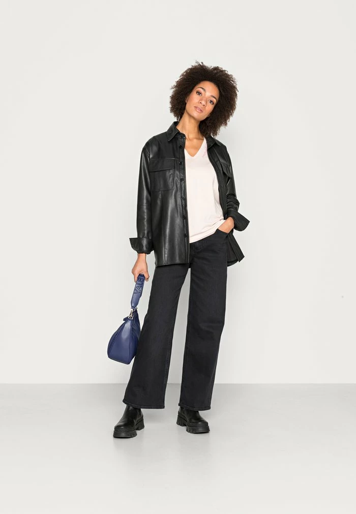 Edc By Esprit Print T-shirt - Dusty Nude 2 Edc By Esprit Print T-shirt - Dusty Nude - Image 2