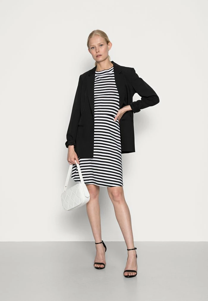 Edc By Esprit FIT AND FLARE DRESS - Jersey Dress - Black 2 Edc By Esprit FIT AND FLARE DRESS - Jersey Dress - Black - Image 2