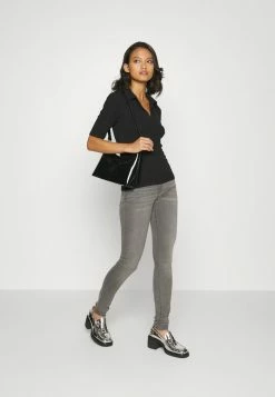 Edc By Esprit LOW RISE SKINNY - Jeans Skinny Fit - Grey Med Wash 6 Edc By Esprit LOW RISE SKINNY - Jeans Skinny Fit - Grey Med Wash -edc by Esprit Shop 84aac2e4984049b3b0225e77b488a8ea