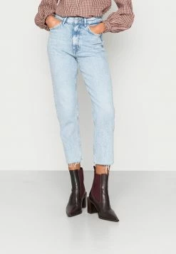 Edc By Esprit Straight Leg Jeans - Blue Light Wash