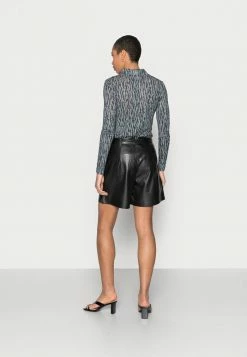 Edc By Esprit PAPERBAG SHORT - Shorts - Black -edc by Esprit Shop 9f93e3f0f1094925998d4becc2ab0a0c