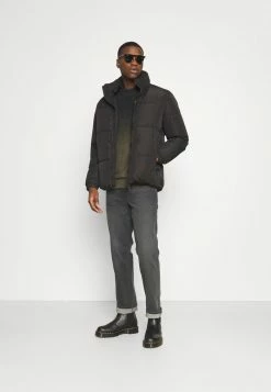 edc by Esprit Shop -edc by Esprit Shop a3be33f0cf19403a863fdd94ffaf70b9