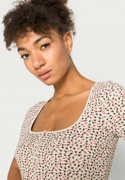 Edc By Esprit HENLEY - Basic T-shirt - Sand 9 Edc By Esprit HENLEY - Basic T-shirt - Sand -edc by Esprit Shop c7a9383b83dd47aeb05c9b8b2af133de