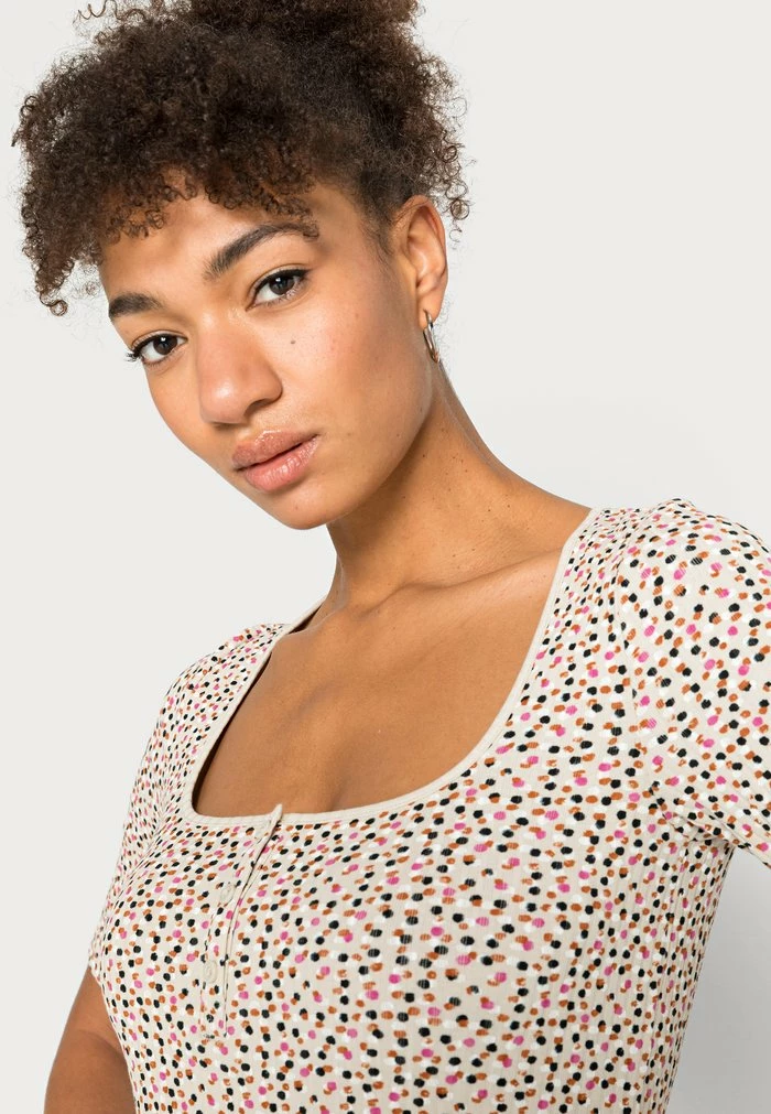 Edc By Esprit HENLEY - Basic T-shirt - Sand 5 Edc By Esprit HENLEY - Basic T-shirt - Sand - Image 5