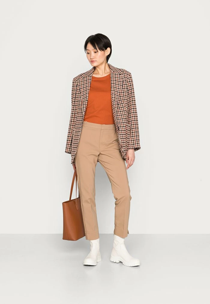 Edc By Esprit PLEAT - Basic T-shirt - Toffee 2 Edc By Esprit PLEAT - Basic T-shirt - Toffee - Image 2