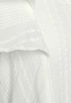 Edc By Esprit FLOATY - Print T-shirt - Off White 9 Edc By Esprit FLOATY - Print T-shirt - Off White -edc by Esprit Shop da8012073dac4727899ca6ed31c576b4