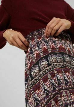 Edc By Esprit A-line Skirt - Garnet Red 13 Edc By Esprit A-line Skirt - Garnet Red -edc by Esprit Shop e013397a6dfb470aade93aa1d0f41315