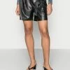 Edc By Esprit PAPERBAG SHORT - Shorts - Black
