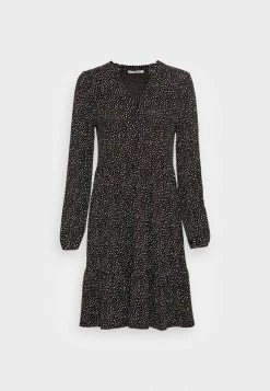 Edc By Esprit TIERED DRESS - Jersey Dress - Black -edc by Esprit Shop e7cc1c48802c4f22b11e09c1c0e6d223