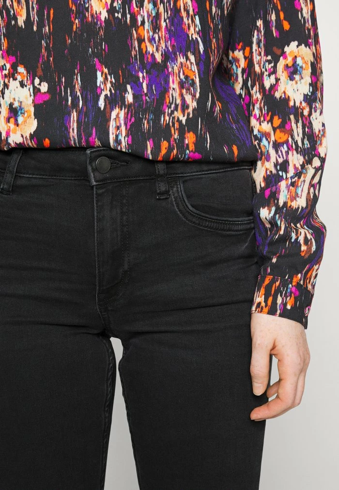 Edc By Esprit MEDIUM RISE HIGH STRETCH - Slim Fit Jeans - Black Dark 5 Edc By Esprit MEDIUM RISE HIGH STRETCH - Slim Fit Jeans - Black Dark - Image 5