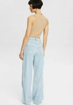 Edc By Esprit Relaxed Fit Jeans - Blue Light Washed 8 Edc By Esprit Relaxed Fit Jeans - Blue Light Washed -edc by Esprit Shop f2c05193c632428cbef69ec0e1cfe60d