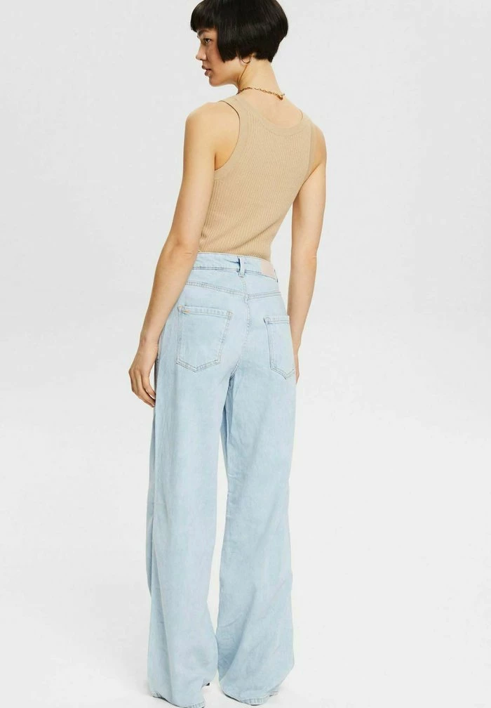 Edc By Esprit Relaxed Fit Jeans - Blue Light Washed 3 Edc By Esprit Relaxed Fit Jeans - Blue Light Washed - Image 3