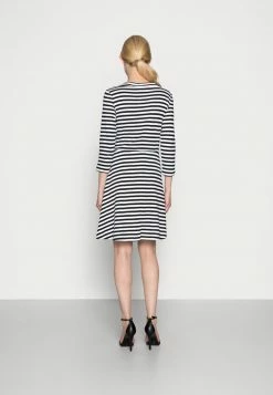 Edc By Esprit FIT AND FLARE DRESS - Jersey Dress - Black 7 Edc By Esprit FIT AND FLARE DRESS - Jersey Dress - Black -edc by Esprit Shop f3255690101440aabc0497372bada8cd