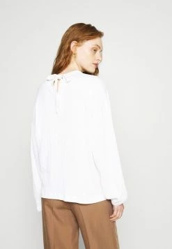 Edc By Esprit BALLOONY - Long Sleeved Top - Off White 8 Edc By Esprit BALLOONY - Long Sleeved Top - Off White -edc by Esprit Shop f3cbc070f1154539bd2cfc8aca0d9bea