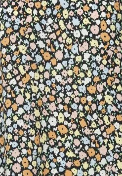 Edc By Esprit SHORT SLEEVE BLOUSE - Print T-shirt - Black 5 Edc By Esprit SHORT SLEEVE BLOUSE - Print T-shirt - Black -edc by Esprit Shop f7fccaffae8e45cb9bafac0aaf1c2ed9