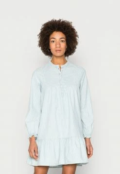 Edc By Esprit INDIGO - Day Dress - Blue Light Wash
