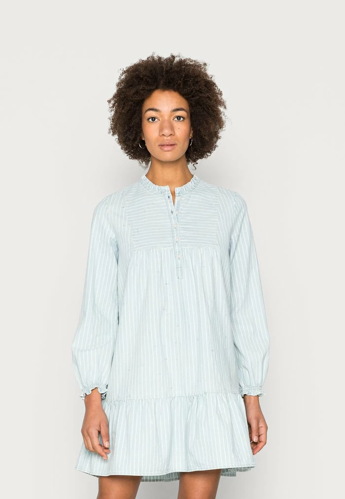 Edc By Esprit INDIGO - Day Dress - Blue Light Wash 1 Edc By Esprit INDIGO - Day Dress - Blue Light Wash